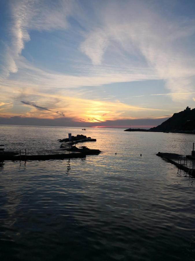 Casa Vacanze Le Rose Villa Gabbro Bagian luar foto